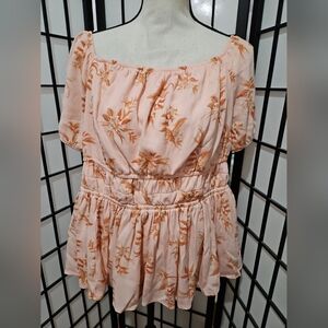 Torrid Size 2 (2X) Pink Floral Smock Waisted Criss Cross Back Short Sleeve Top